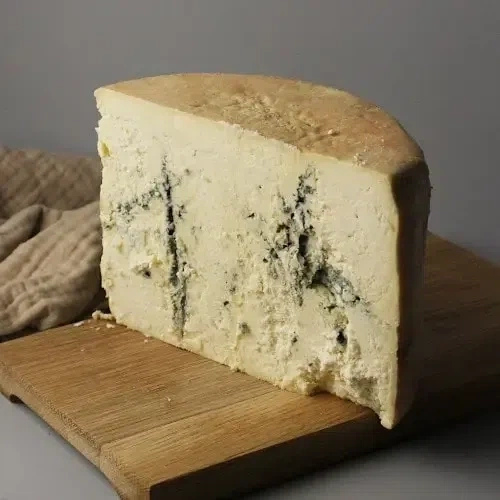 Стилтон cыр с голубой плесенью 49%, Aldini